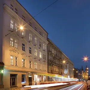 Louren Prague