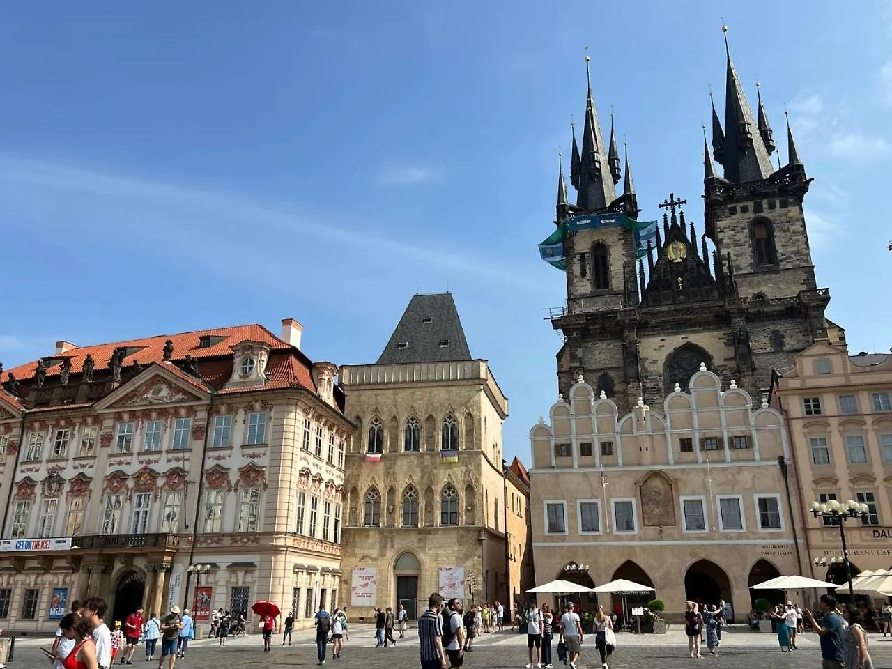 Romance In The Old Town Prag